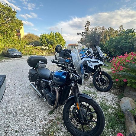 Hotel S'Ortale Con Parcheggio Interno E Ristorante All'Aperto Орозеи Екстериор снимка