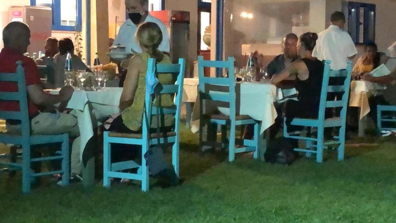 Hotel S'Ortale Con Parcheggio Interno E Ristorante All'Aperto Орозеи Екстериор снимка