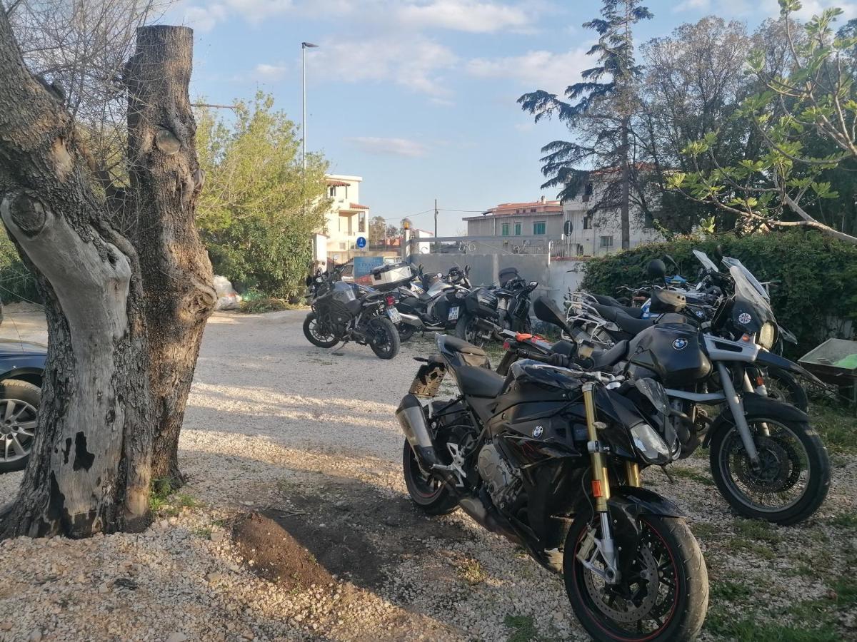 Hotel S'Ortale Con Parcheggio Interno E Ristorante All'Aperto Орозеи Екстериор снимка